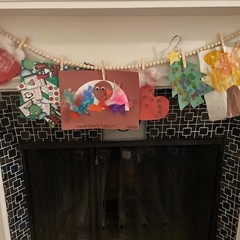 Kids Art Display Garland with 11 Clips – 59 Inch Wood Photo String for Wall, …