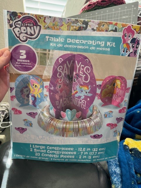 My Little Pony 23 Piece Table Decorating Kit Party Supply New!!!