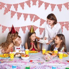 6 Pack Carnival Circus Party Decorations Striped Pennant Banner Red White