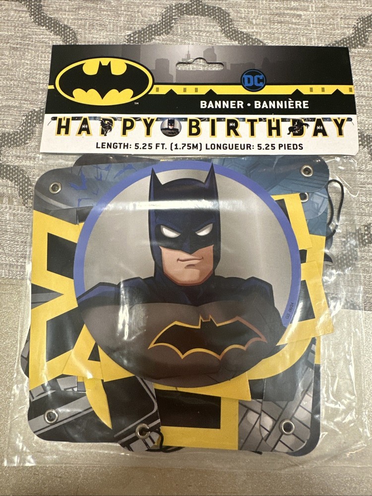 Batman HAPPY BIRTHDAY Party Banner. NEW