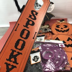 Halloween Decor Bat Door Wreath 4’ Furry Spider 2 Door Hanger 5 Paper Lanterns