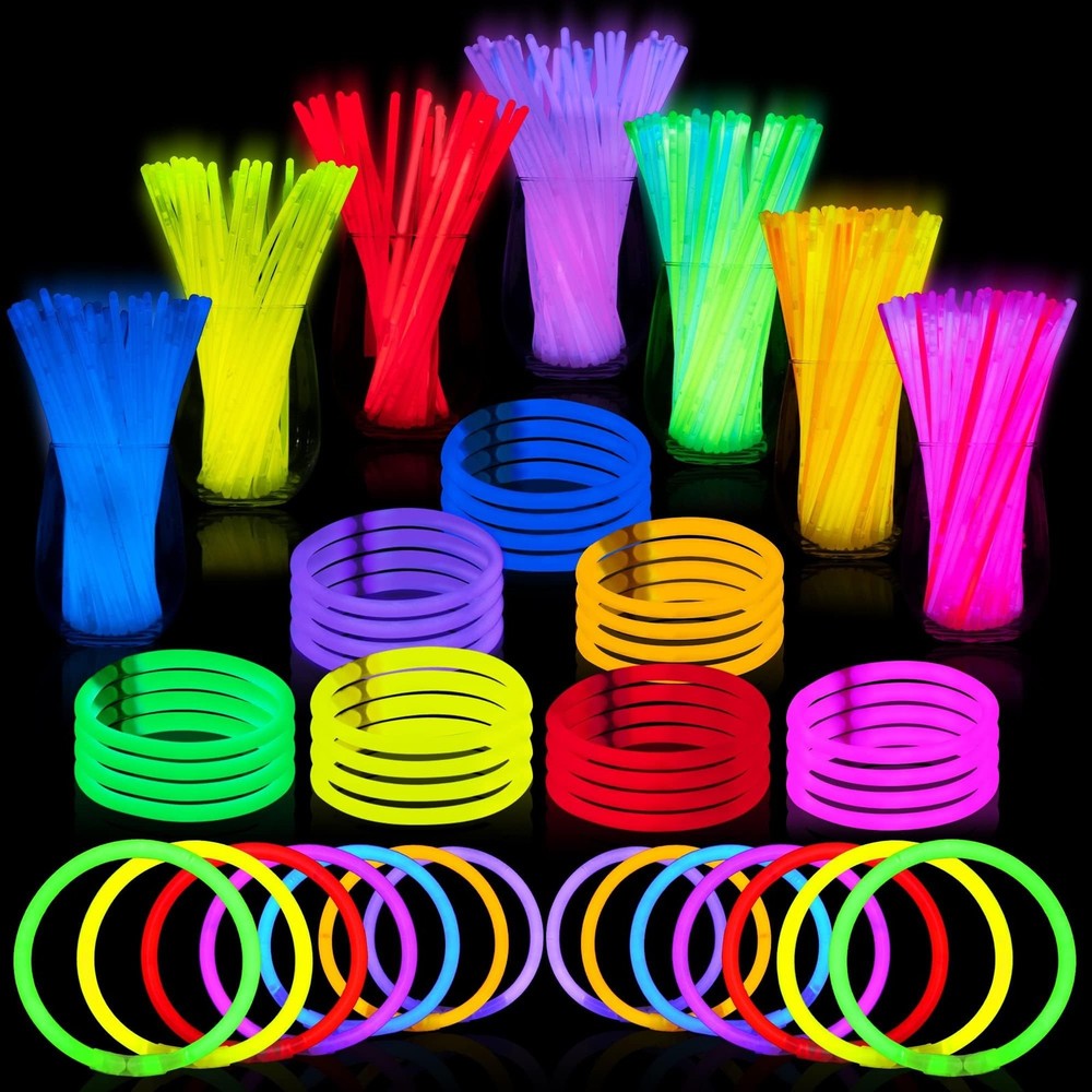 JOYIN 800 Pcs 8″ Glow sticks Bulk Party Favors Pack, Neon Glow in the Dark Pa…