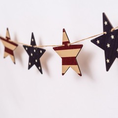 80″ Vintage Patriotic Star Garland – Rustic Red White Blue Wooden Banner for …