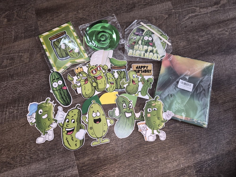 Funny Pickle Theme Birthday Party Decorations Supplies Lot – Green & Gold NWT