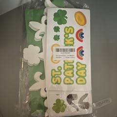 Hooqict St. Patrick’s Day Paper Crown Craft Kit 30 Pack Shamrock Coin Stickers