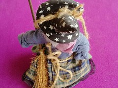 Helloween Decoration Standing Witch Broomstick Decoration Display Scary FAST