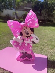 CUSTOM PIÑATAS SIZE LARGE 30”
