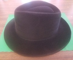 (ONE HAT) BLACK VELOUR FEDORA/PARTY HATS CASINOS/EVENTS/NEW YEAR’S EVE