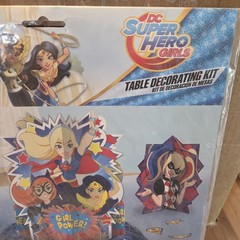 DC Super Hero Girls Table Decorating Kit