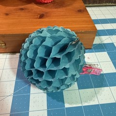 4 Vintage Multicolor Honeycomb Tissue Paper Ball Decor 3.5” Diameter Metal Trim