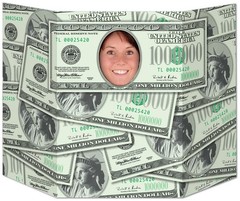 Million Dollar Smile Photo Prop of Size 3′ 1″ x 25″ for Halloween – Beistle