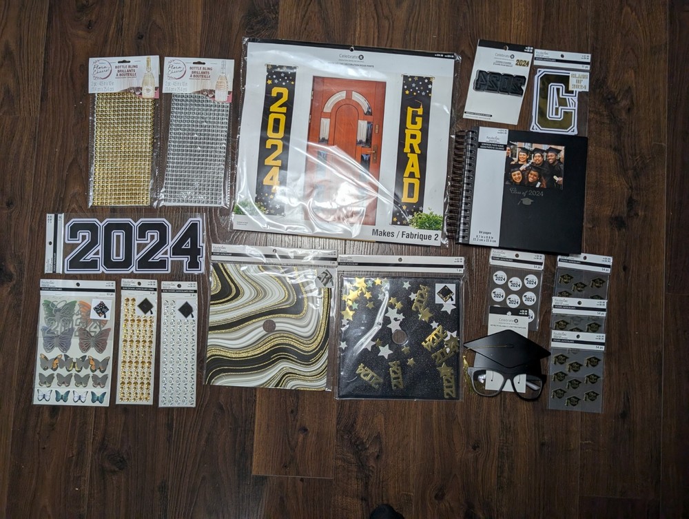New Sealed Class of 2024 Graduation Party Decorations Lot GREAT PRICE!! 17 Items