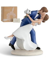 Wedding Cake Topper Decoration: Bride and Groom Kissing Resin Figurine with S…