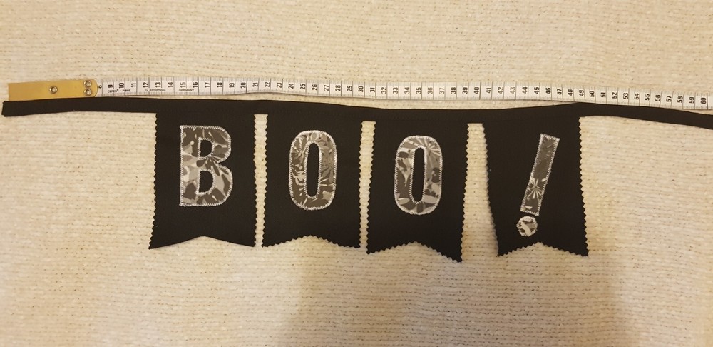 Halloween ‘Boo’ Fabric bunting Abstract Pattern