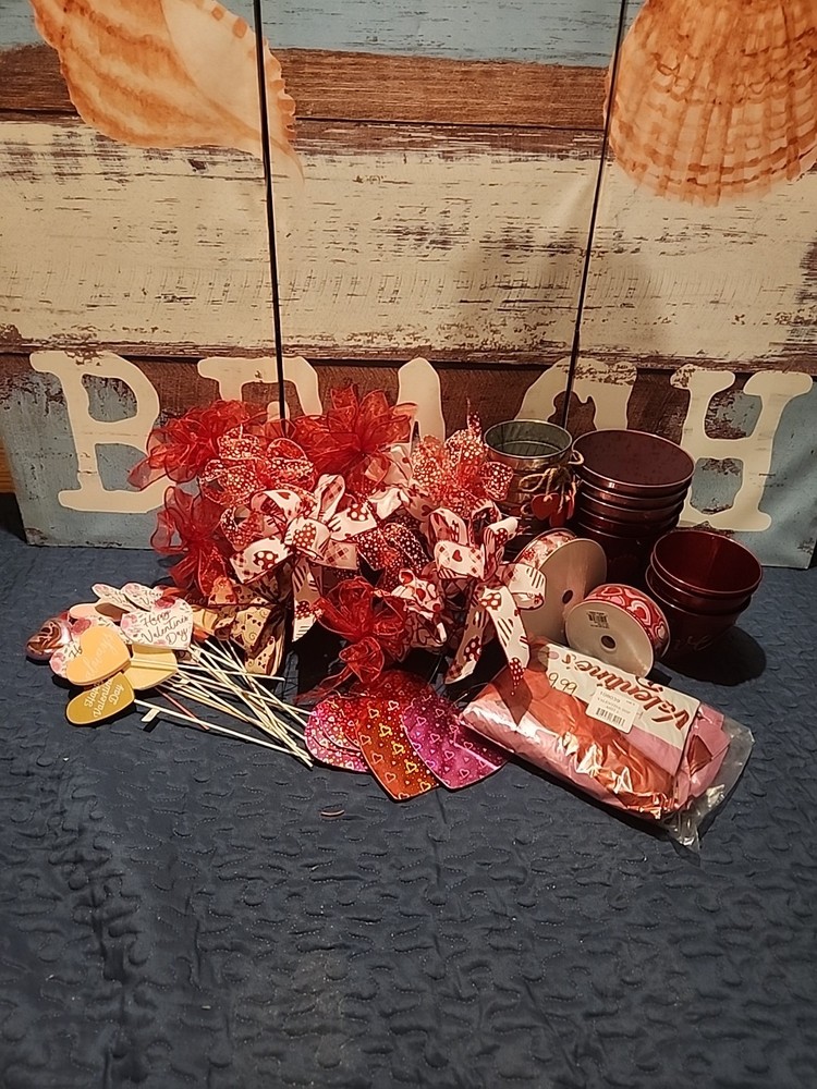 Valentine’s Day Bundle Picks, Balloons, Pots, Bows, Ribbon, Heart Cutouts