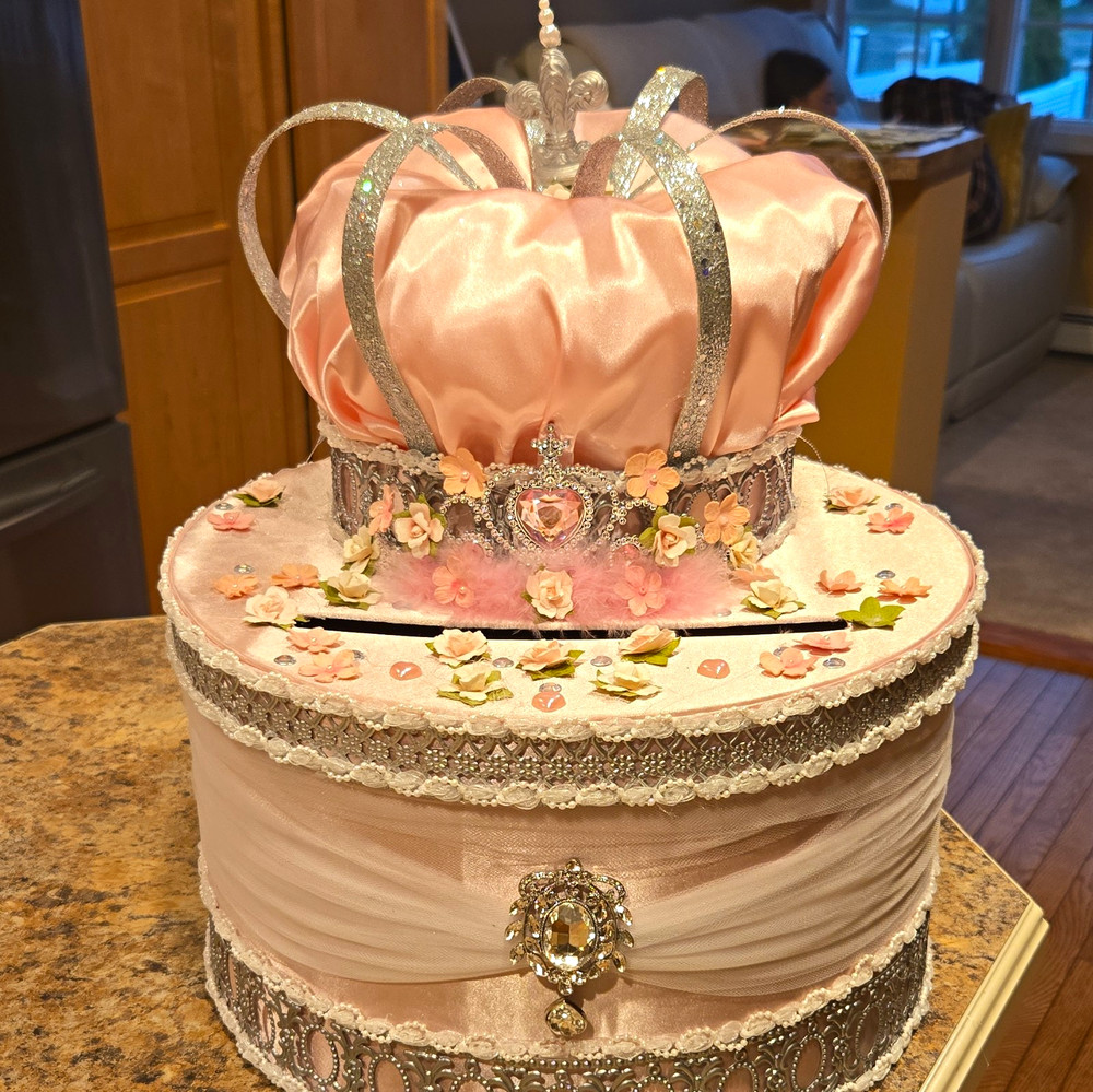 Pink & Silver Satin Crown Round Lined Card Box with Lid