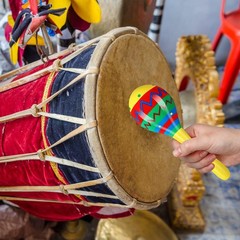Fiesta Wooden Maracas 2 Pack Noisemakers for Parties and Celebrations