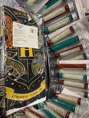 Harry Potter Slimy Ooze 4 PC Package & HOGWARTS Tablecover New In Pkgs