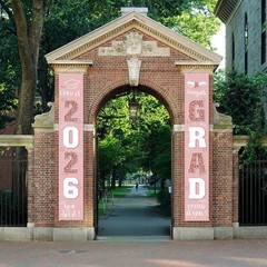Chic Foldable Graduation 2026 Porch Sign in Rose Gold – Perfect for Any Event