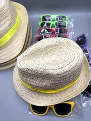 12Pc Straw Hats and Sunglasses Party Supplies