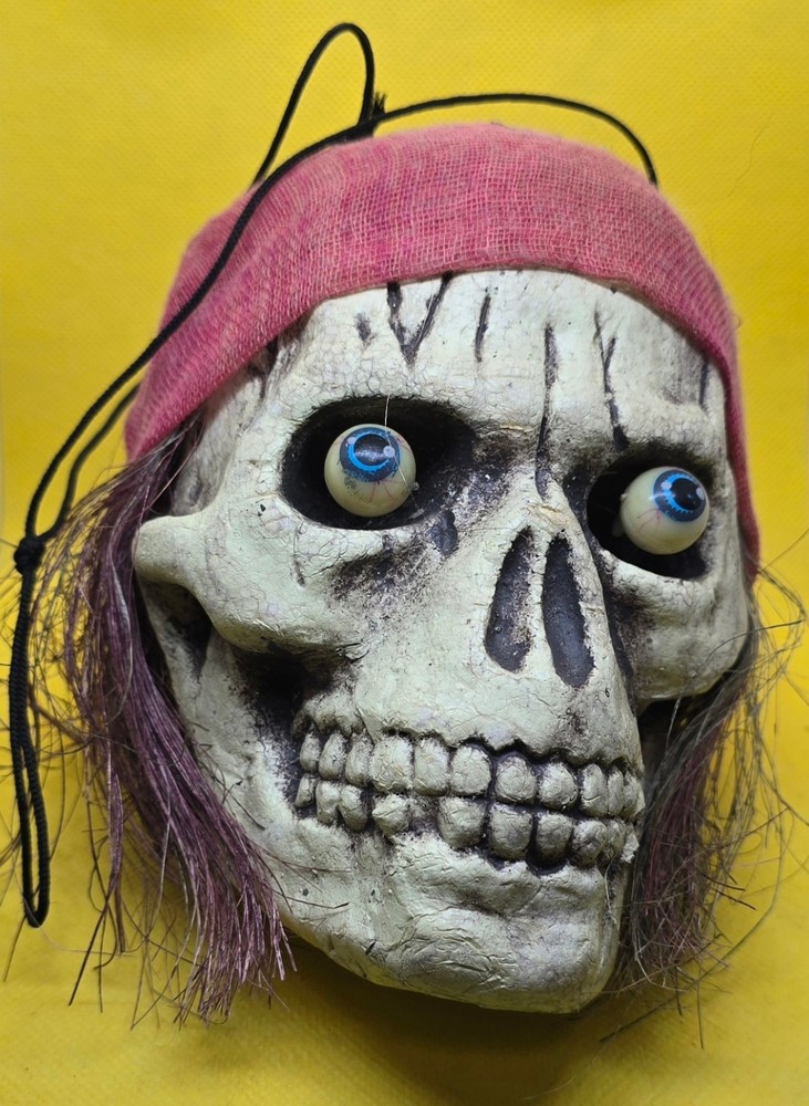 Vtg 90s Fun World Animated Pirate Drop Eye Skull Red Bandana Halloween Decor