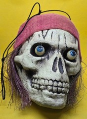 Vtg 90s Fun World Animated Pirate Drop Eye Skull Red Bandana Halloween Decor