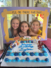 2026 Graduation Decorations I’Ll Be There for You Happy Friend Themed Party Deco