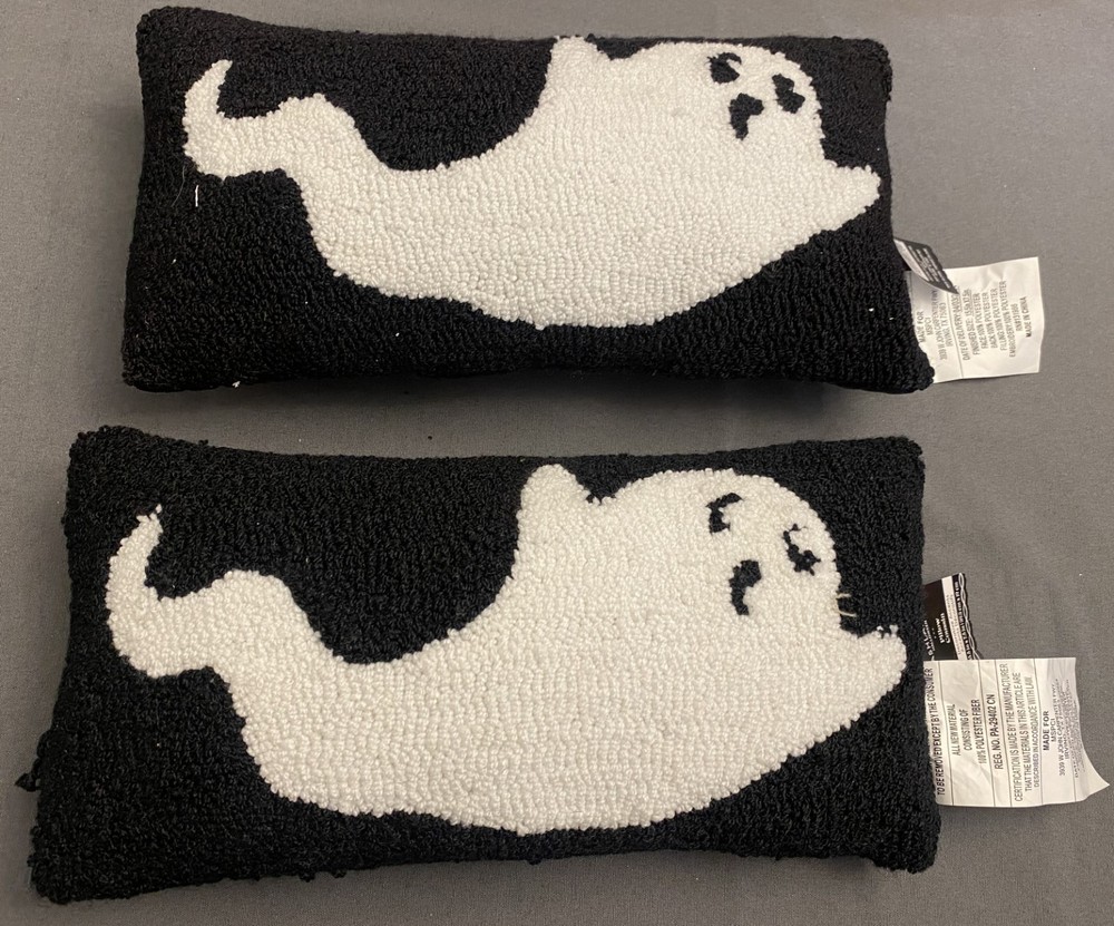 2 LOT ASHLAND GHOST PILLOW WHITE TABLETOP DECORATION HALLOWEEN NEW BLACK SPOOKY