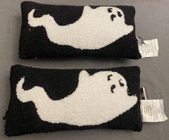 2 LOT ASHLAND GHOST PILLOW WHITE TABLETOP DECORATION HALLOWEEN NEW BLACK SPOOKY