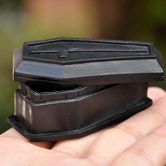 2 Pieces Coffin Storage Box Halloween Decor Treat Boxes with Lids