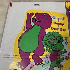 Vintage 1995 Barney Honeycomb Centerpiece 11 X 8 & 1992 Barney Table cover NEW!!