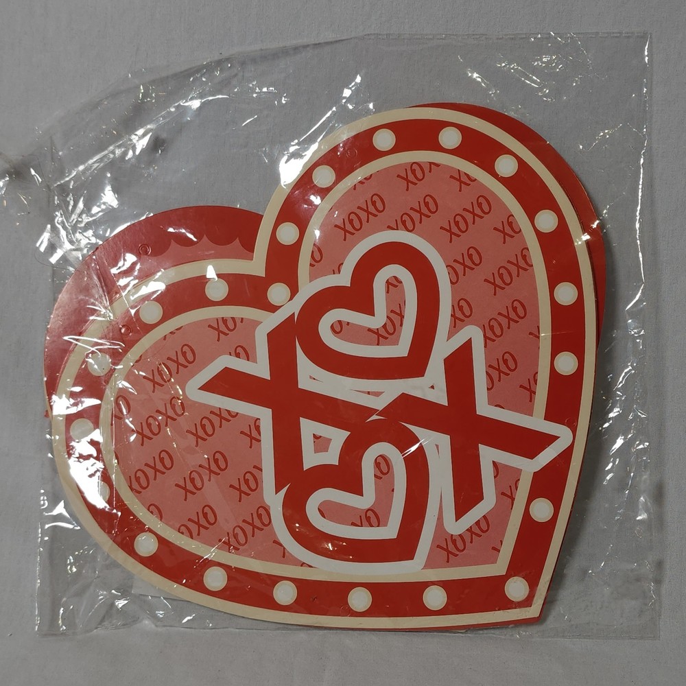 Valentine’s Day Paper Heart Banner Decorations XOXO KISSES Wall Hanging Reusable