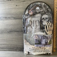 Haunted Cemetery Graveyard Halloween House Gothic Scene Kit 13 Pieces Scary