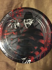 NIGHTMARE ON ELM STREET horror Halloween Party dessert/cake PAPER PLATES Freddy