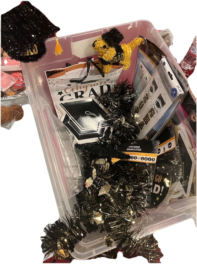 Grad Party Supply LOT Gold Black Silver Decorations Centerpiece Garlands Banner