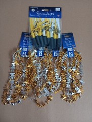 Happy New Year 8 Squawkers With 8 Beads (4 Golden – 4 Silver Color)