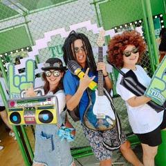AYRXG Inflatable Boom Box & Phone Prop – 90s Style Microphones for 80s 90s Pa…