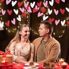 4 Pack Glitter Heart Garland Banner, NO DIY, Valentine’s Day Decorations, Red Pi