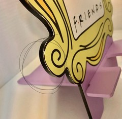 TV Friends Party Set With 26 Ballons StillSealed, 15 CupcakesSigns W/ Sticky’s.