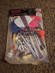 Stranger Things Photo Props 13 Pieces Party Favors Netflix New Sealed (t)