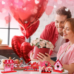 Valentine‘S Day Decorations Flower Gnomes Heart Truck Wooden Signs Tabletop 6Pcs