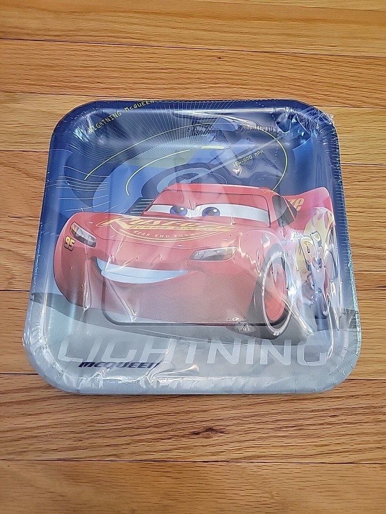 Cars 3 Lightning McQueen 8 Pack 9 In Party Plates