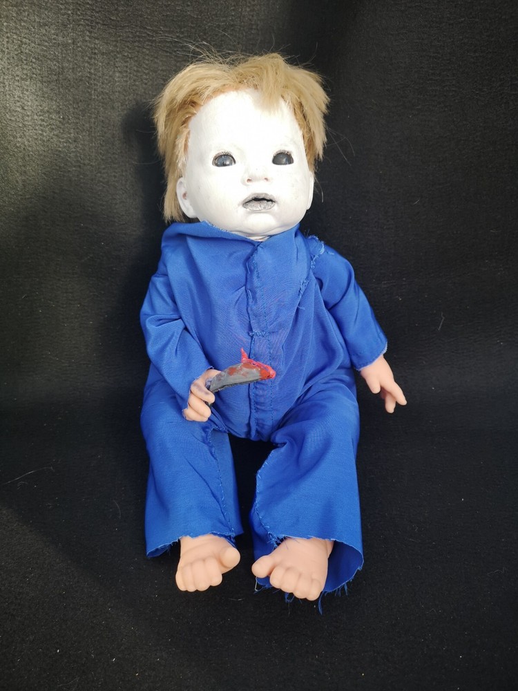 HALLOWEEN GOTHIC SCARY BABY MICHAEL MEYERS LIKE CREEPY HAUNTED HAND PAINTED DOLL
