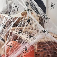 120 Pcs Plastic Fake Spiders Realistic Small Spiders Prank Props Party Decor