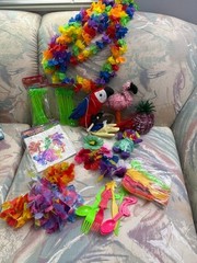 LUAU PARTY DECO – 100+ PCS PARROT,UTENSILS,LEIS,BRACELETS,STIRRERS,FLAMINGO -NEW