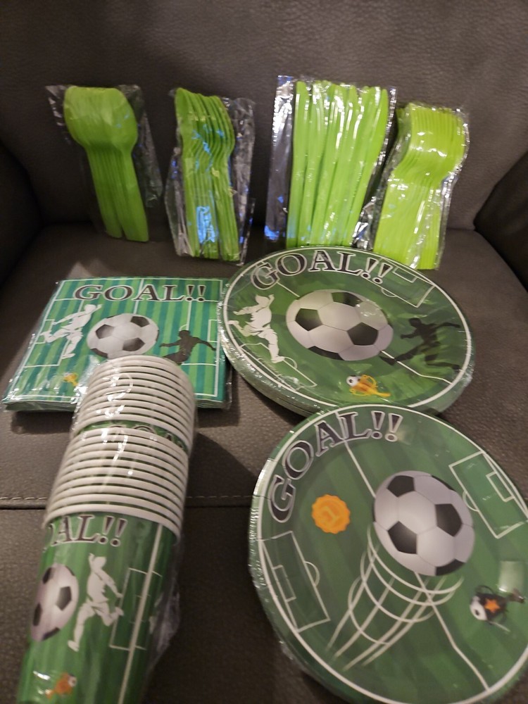 Soccer Party For 20 Soccer Birthday Party New Plates Flatware And Cups
