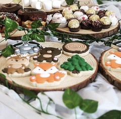 Set of (10) Medium 9-11″ Wood Slices for Centerpieces! Wedding and Baby Shower C