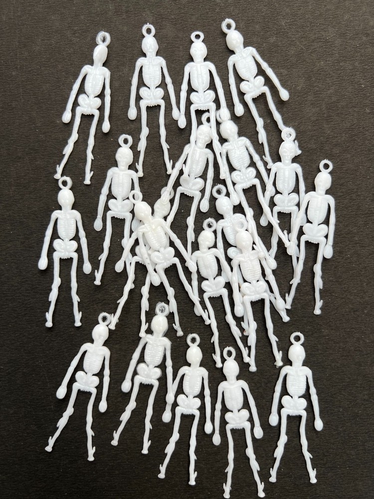 20 Vintage 6cm Skeleton Charms – HALLOWEEN, Jewellery, Cracker , Party Bag Toy