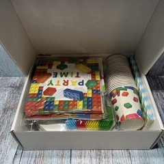 194 Pc.Building Block Table Ware And Backdrop.NIB.Ships Within 24 Hours.Vibrant