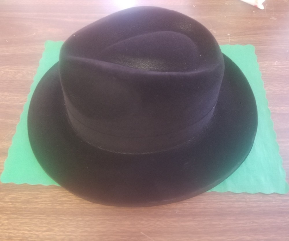 (ONE HAT) BLACK VELOUR FEDORA/PARTY HATS CASINOS/EVENTS/NEW YEAR’S EVE